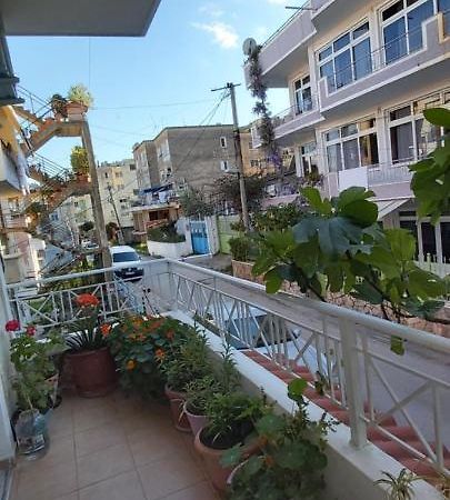 Honey Apartment Near Port Of Saranda Exteriér fotografie