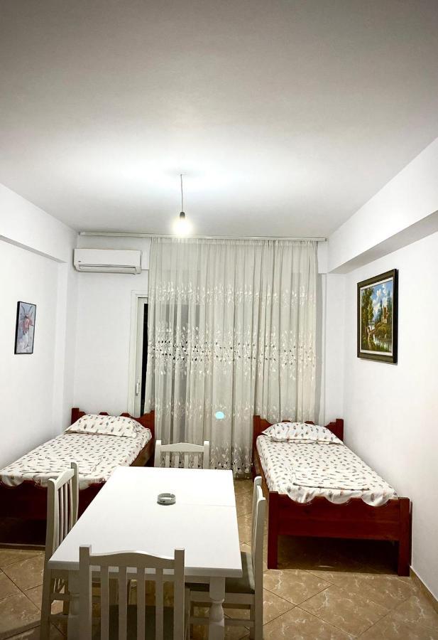 Honey Apartment Near Port Of Saranda Exteriér fotografie